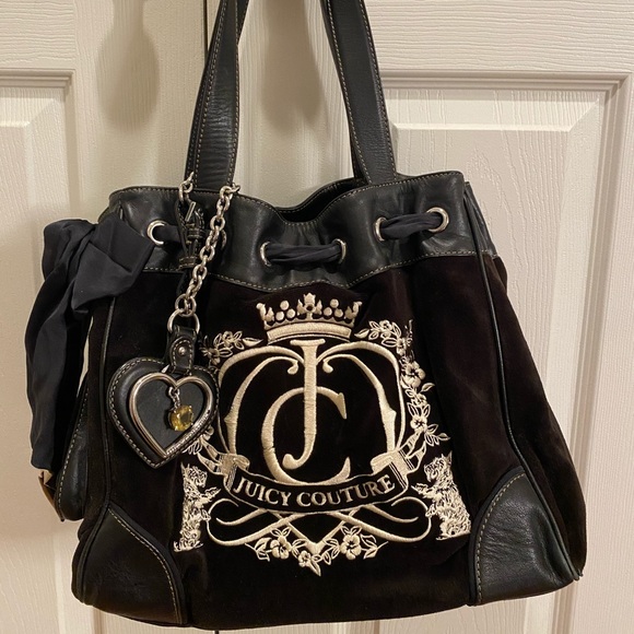 Juicy Couture Handbags - Juicy Couture Daydreamer bag w/ gift box